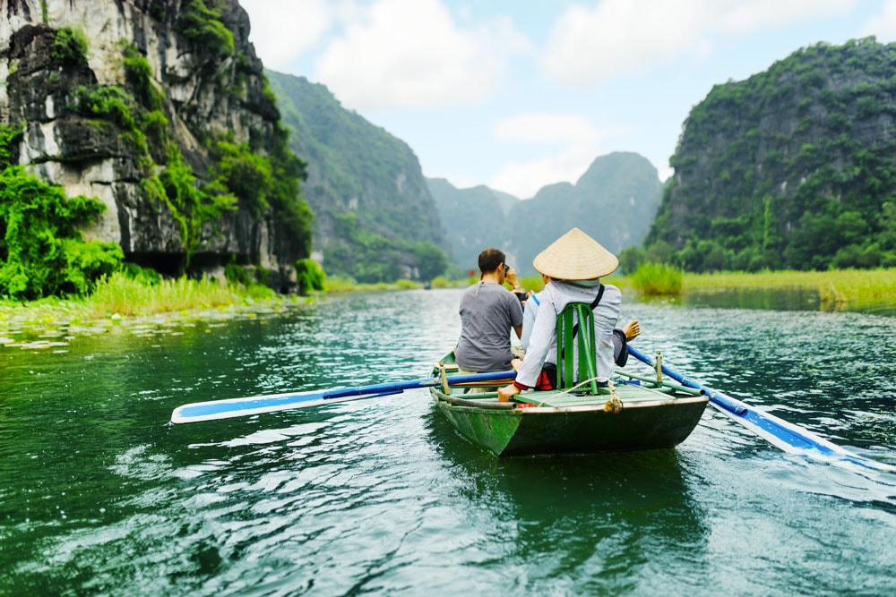 Image result for du thuyá»n ninh bÃ¬nh